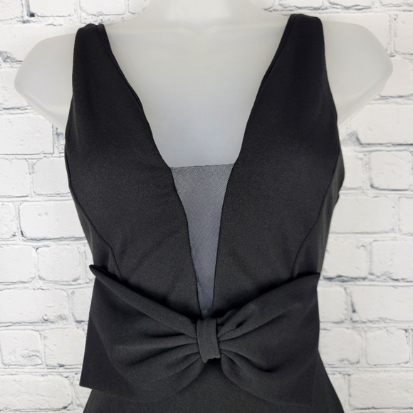 NWT Windsor Size XS Black Formal Dress With Bow - Picture 3 of 10